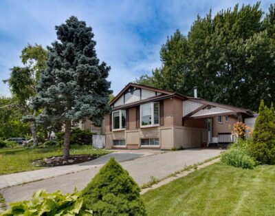 Beautiful House In Scarborough